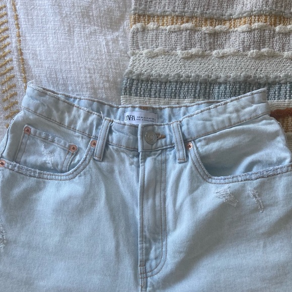 Zara High Waisted Jean Shorts - Picture 3 of 6